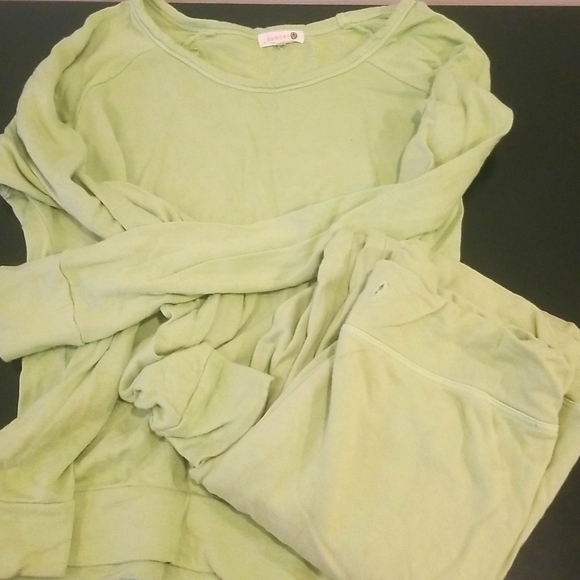 Sundry by Anthropologie joggers and pullover - Picture 3 of 4
